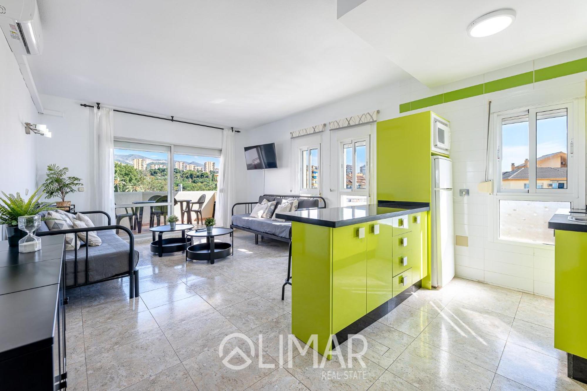 Bil Bil Beach - Benalbeach Benalmadena Bagian luar foto