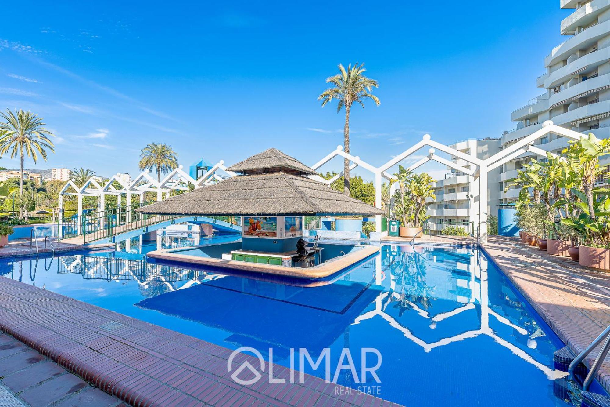 Bil Bil Beach - Benalbeach Benalmadena Bagian luar foto