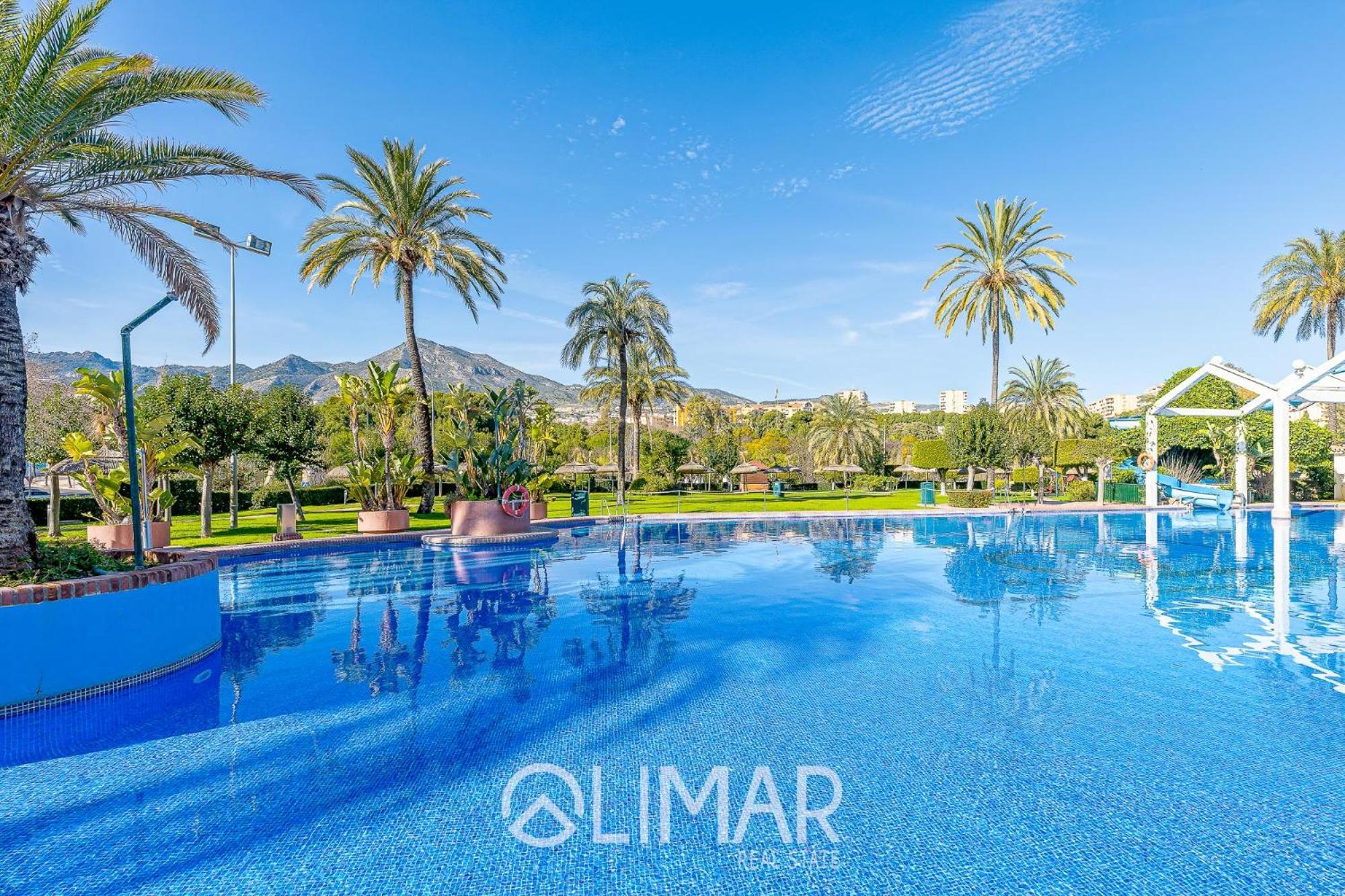 Bil Bil Beach - Benalbeach Benalmadena Bagian luar foto